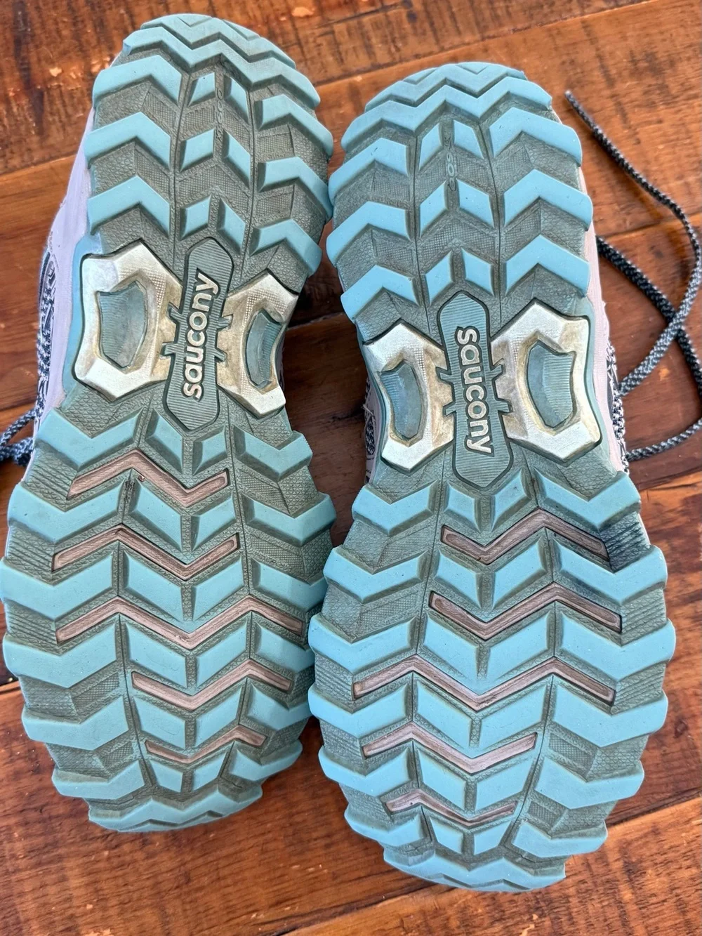 Saucony Trail Running Shoes Women’s Gray Blue Hiking Outdoor Sneakers Size 9.5